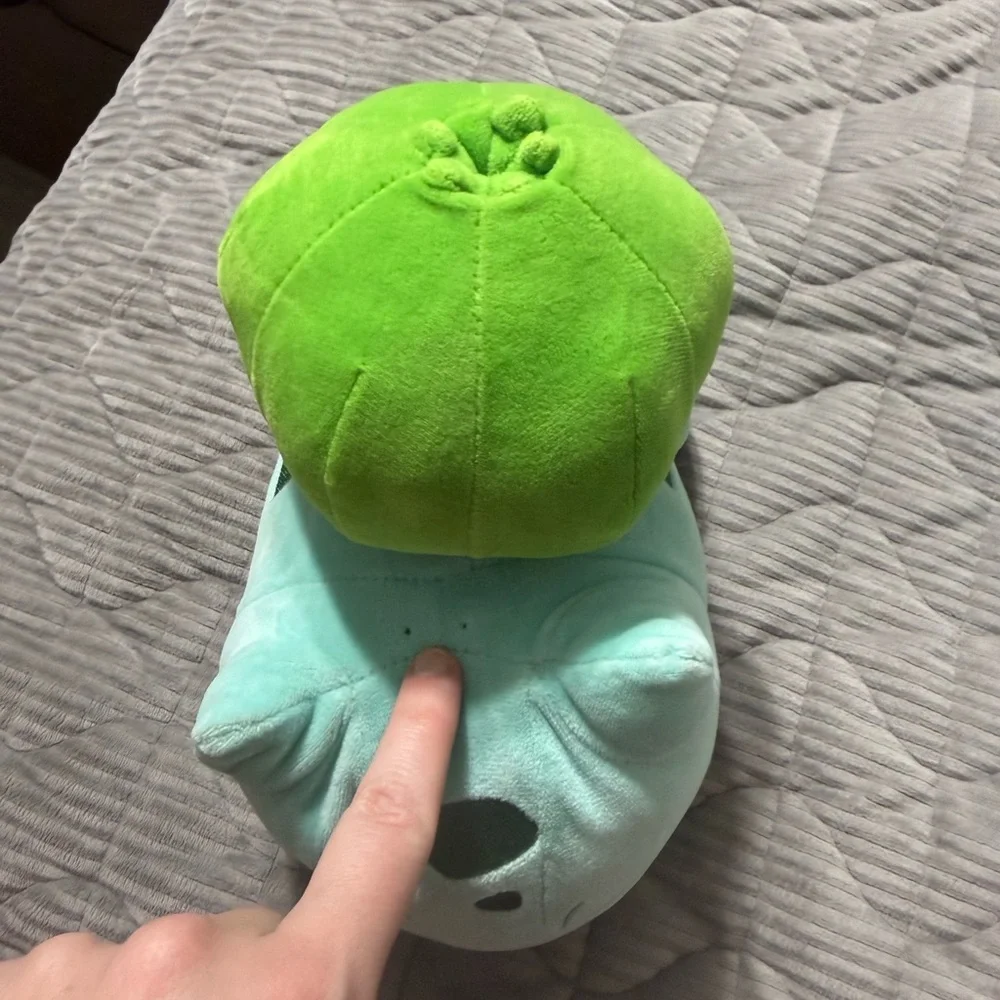 Pokémon Bulbasaur Plush 8” 2023